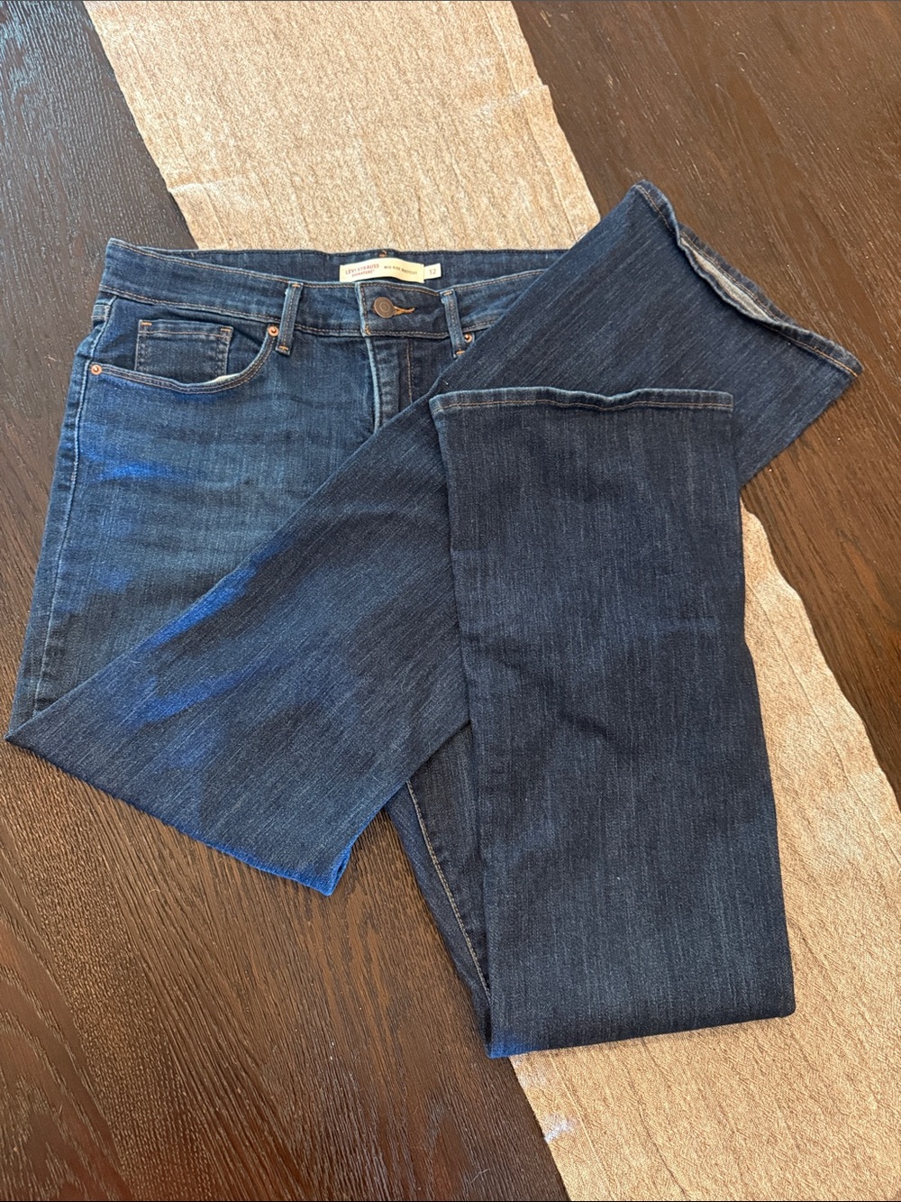 Signature by Levi Strauss Dark Blue Straight-Leg Women’s Jeans
